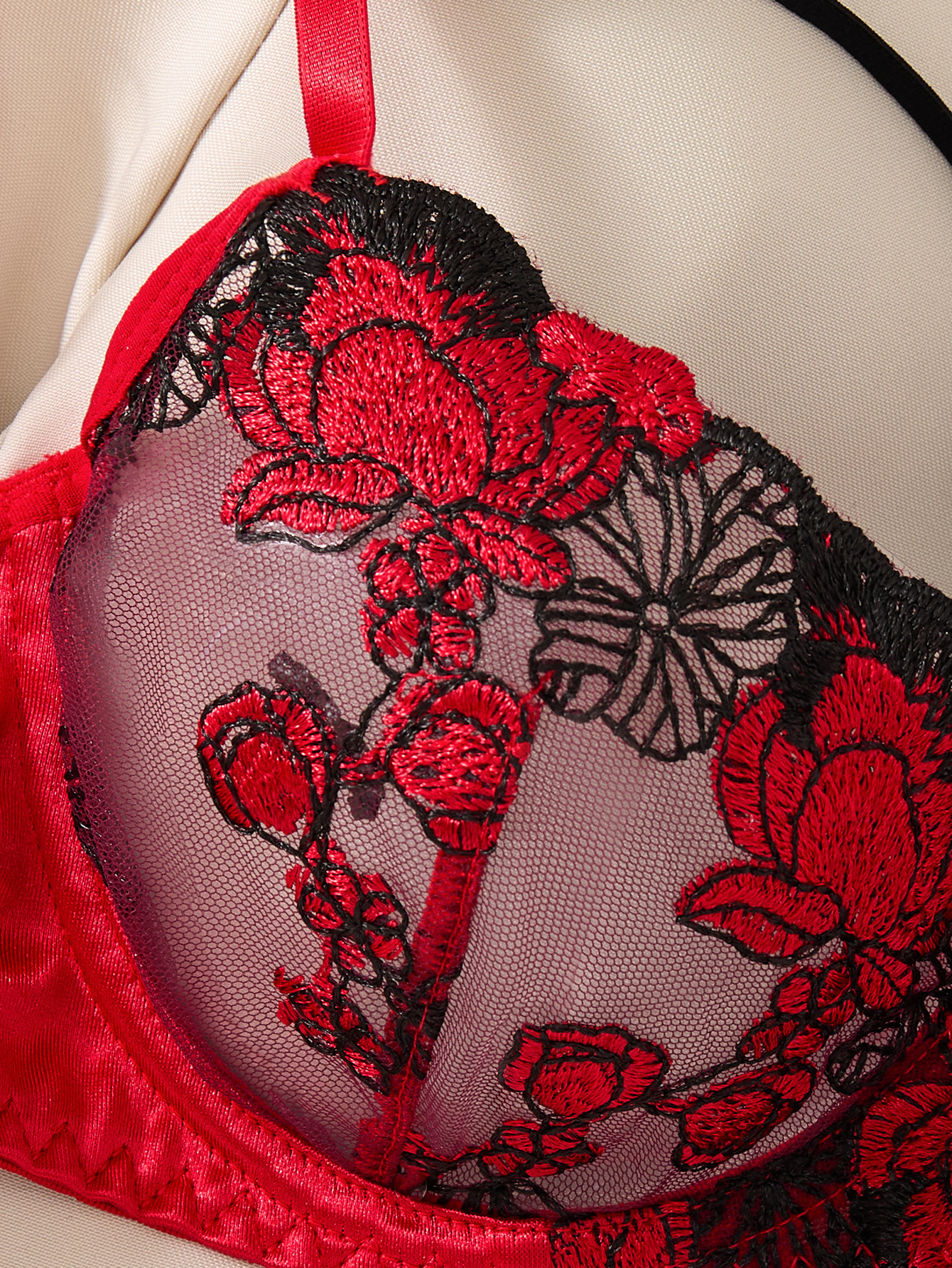 A set of sexy Red lingerie, in – Woman Accessory recenzja i cena