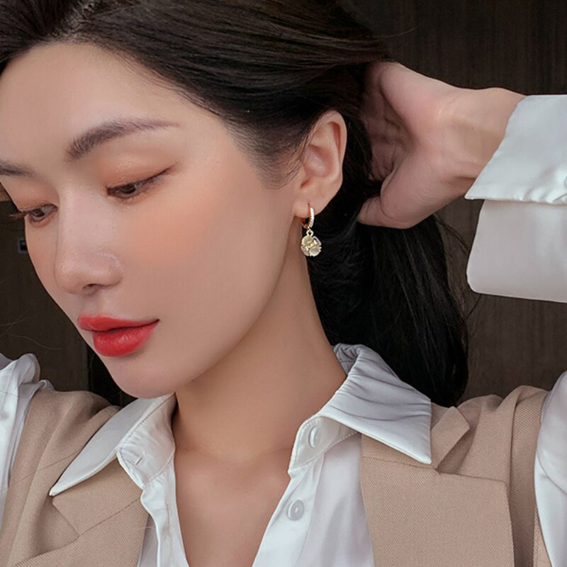 Elegant Cat's Eye Stone round  – Women'S Accessories Trends 2026 recenzja i cena