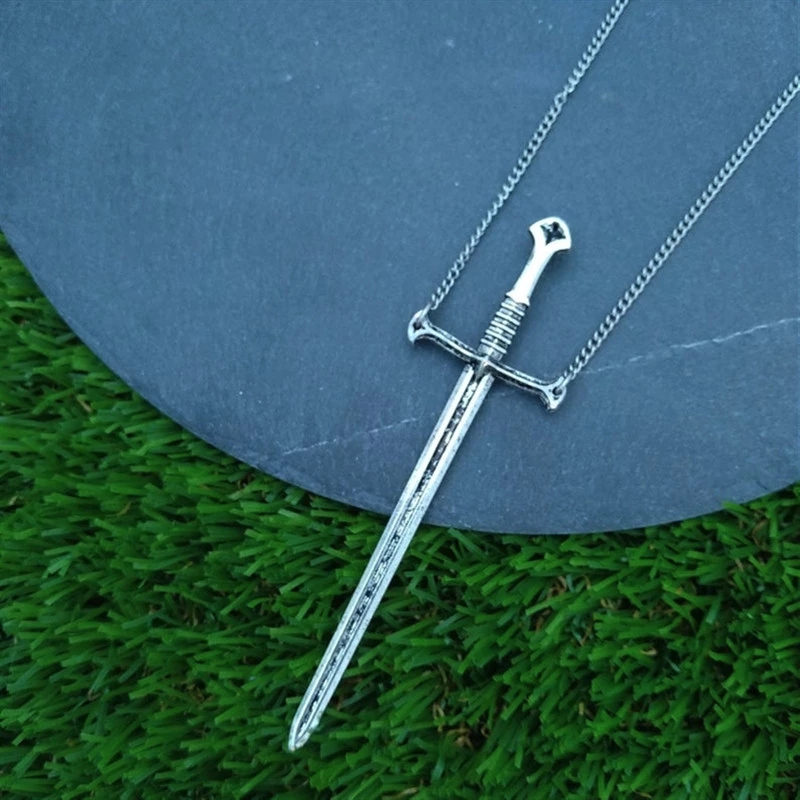 Sword Necklace,crescent Sword  – Women'S Victorian Accessories recenzja i cena